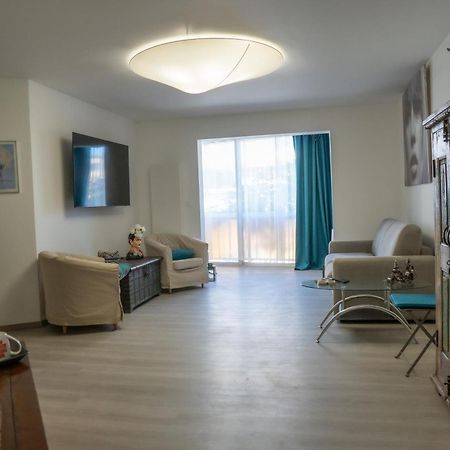 T2! 3 Ou 4 Personnes Centre Ville Neuf Avec Garage Санари-сюр-Мер Екстериор снимка