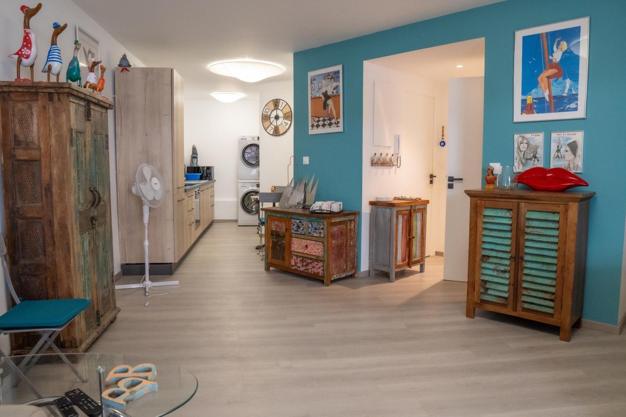 T2! 3 Ou 4 Personnes Centre Ville Neuf Avec Garage Санари-сюр-Мер Екстериор снимка
