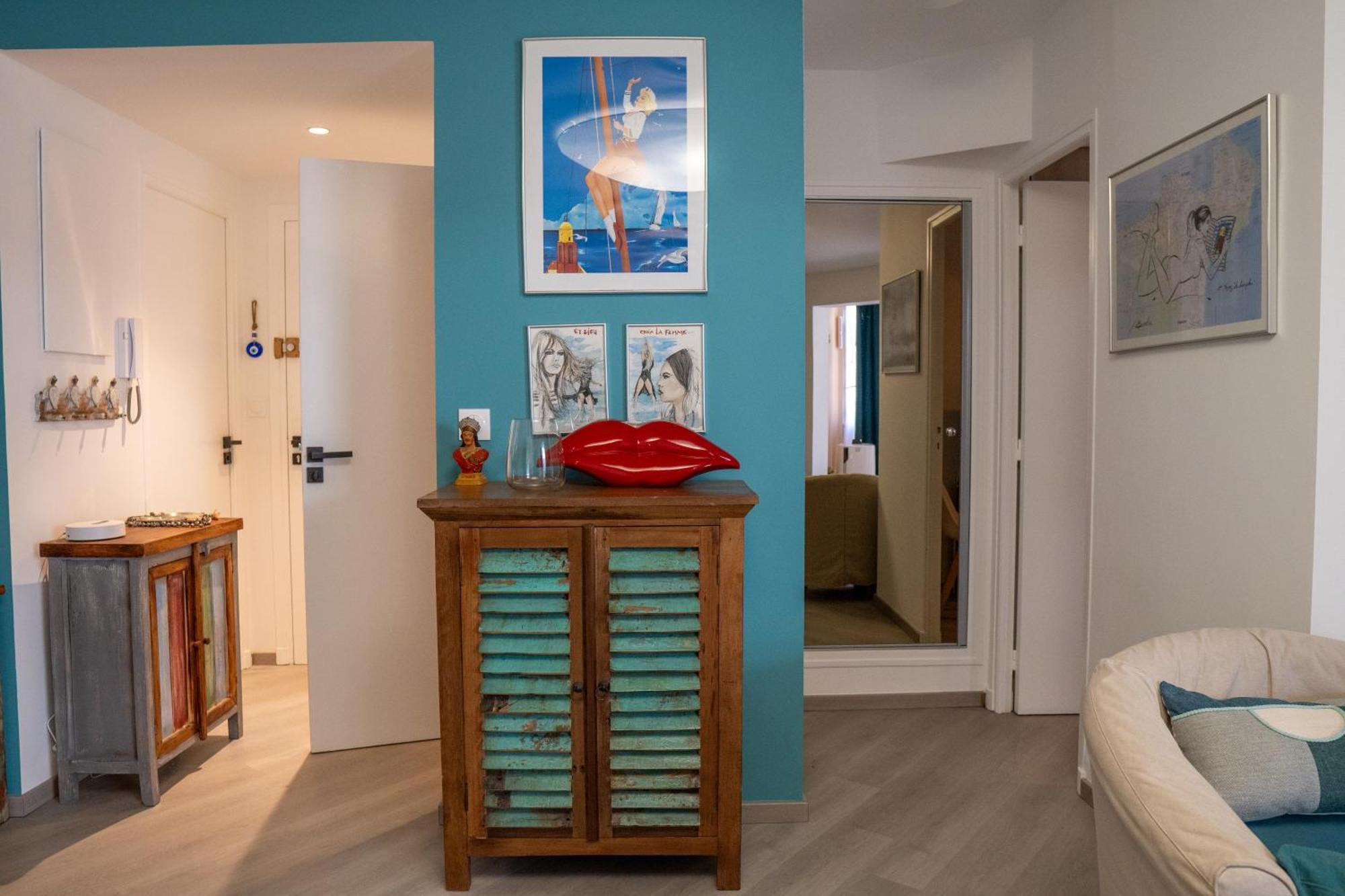 T2! 3 Ou 4 Personnes Centre Ville Neuf Avec Garage Санари-сюр-Мер Екстериор снимка